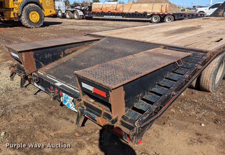 image for item LF9652 2012 Maxey GN20K  equipment trailer