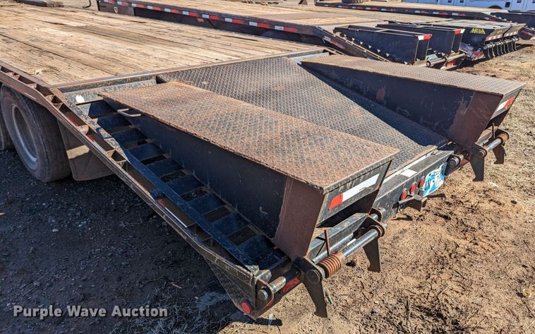 image for item LF9652 2012 Maxey GN20K  equipment trailer