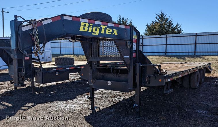 image for item LF9654 2018 Bigtex 22GN-20BK+5MR  equipment trailer
