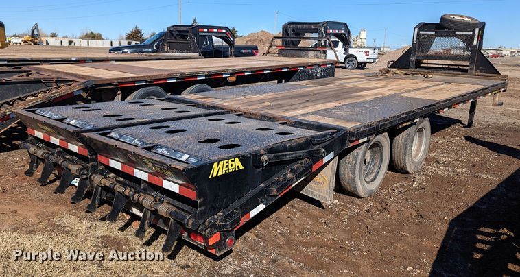 image for item LF9654 2018 Bigtex 22GN-20BK+5MR  equipment trailer