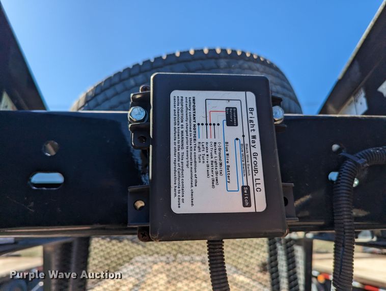 image for item LF9654 2018 Bigtex 22GN-20BK+5MR  equipment trailer