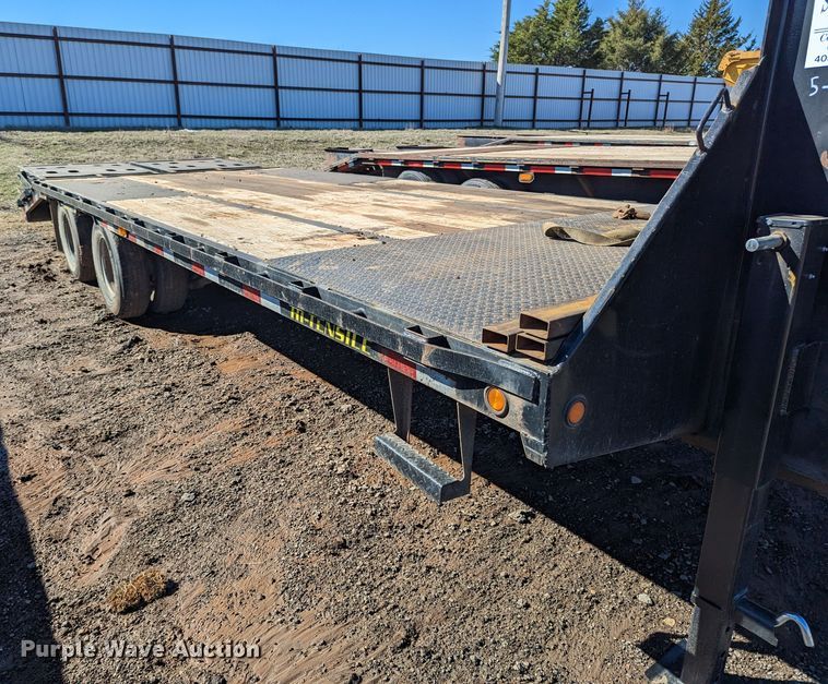 image for item LF9654 2018 Bigtex 22GN-20BK+5MR  equipment trailer