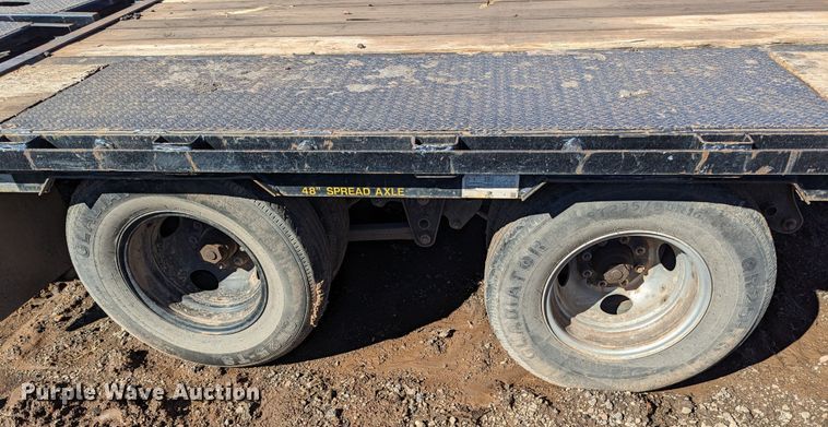 image for item LF9654 2018 Bigtex 22GN-20BK+5MR  equipment trailer