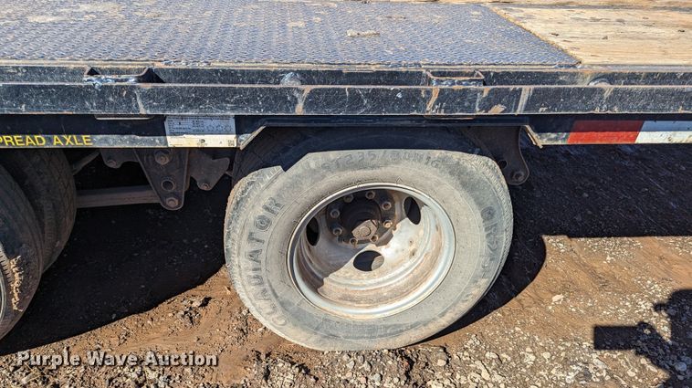 image for item LF9654 2018 Bigtex 22GN-20BK+5MR  equipment trailer