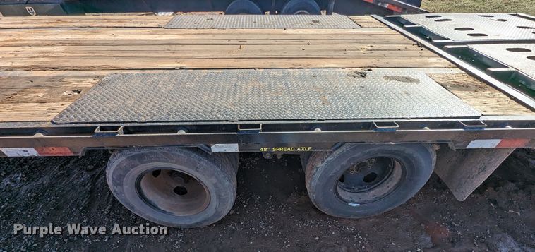 image for item LF9654 2018 Bigtex 22GN-20BK+5MR  equipment trailer