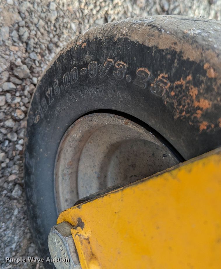 image for item LF9666 2015 Wright Stander  ZTR lawn mower