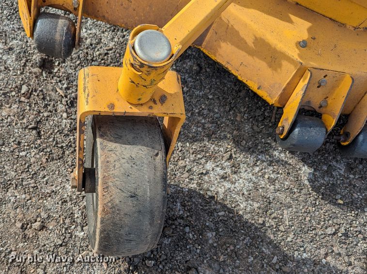 image for item LF9666 2015 Wright Stander  ZTR lawn mower