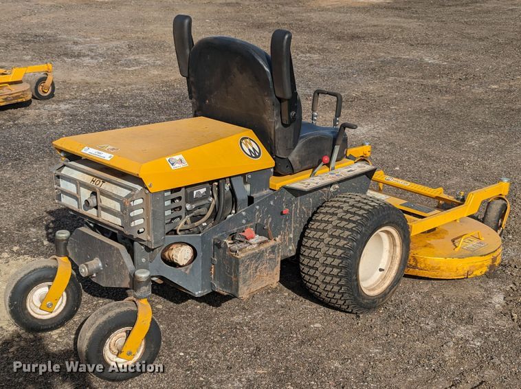 image for item LF9667 Walker B27i  ZTR lawn mower