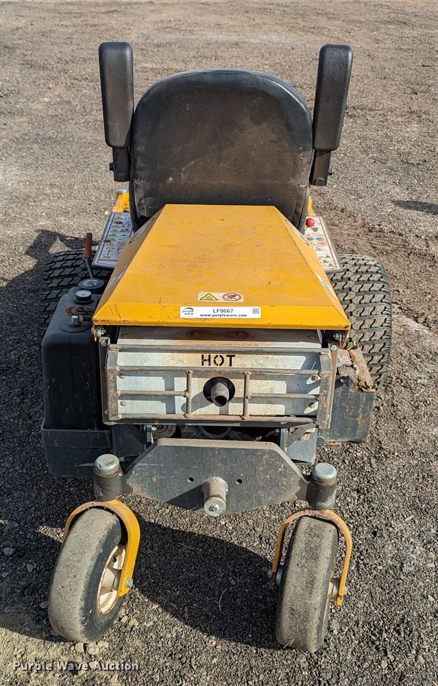 image for item LF9667 Walker B27i  ZTR lawn mower