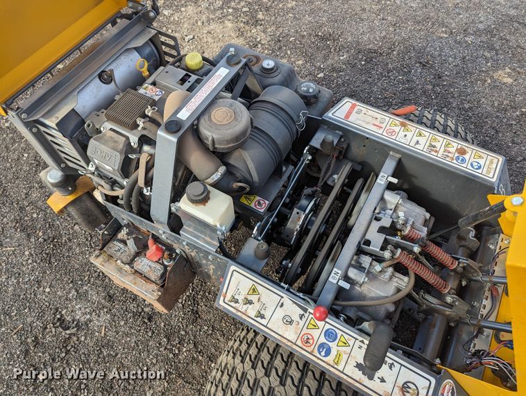 image for item LF9667 Walker B27i  ZTR lawn mower