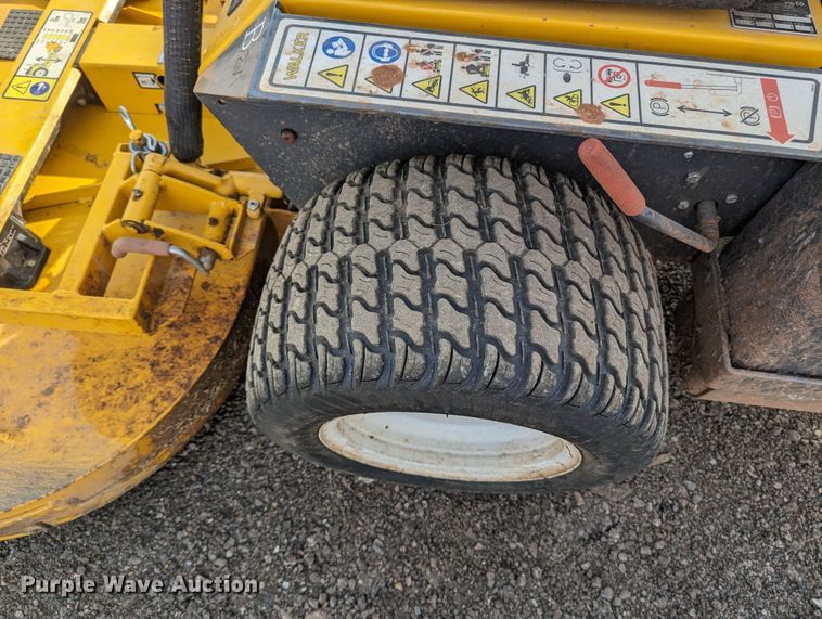 image for item LF9667 Walker B27i  ZTR lawn mower