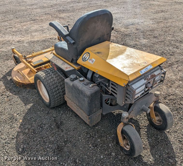 image for item LF9668 Walker B27i  ZTR lawn mower