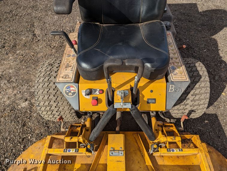 image for item LF9668 Walker B27i  ZTR lawn mower