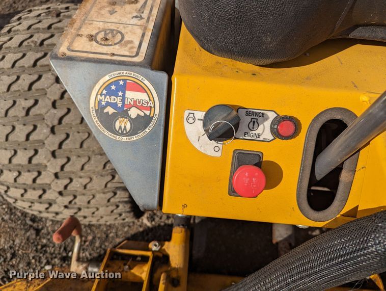 image for item LF9668 Walker B27i  ZTR lawn mower