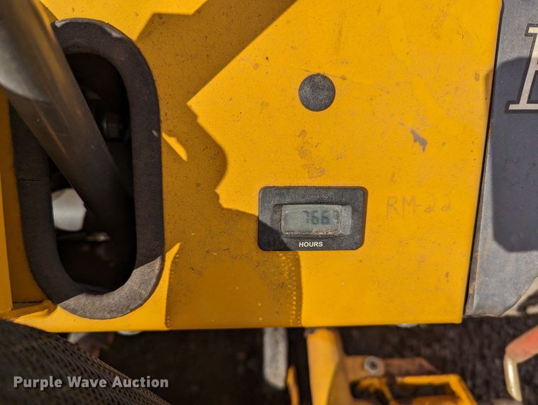 image for item LF9668 Walker B27i  ZTR lawn mower