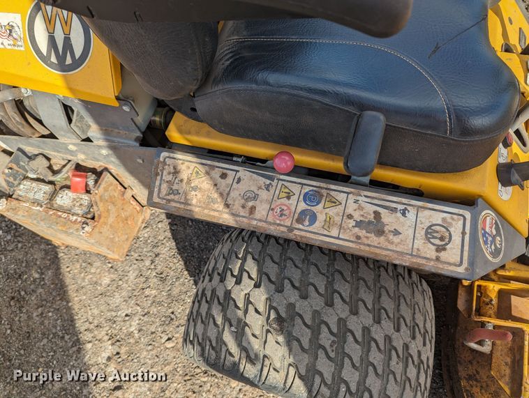 image for item LF9668 Walker B27i  ZTR lawn mower