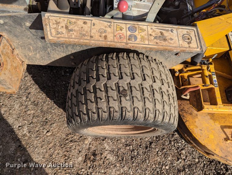 image for item LF9668 Walker B27i  ZTR lawn mower