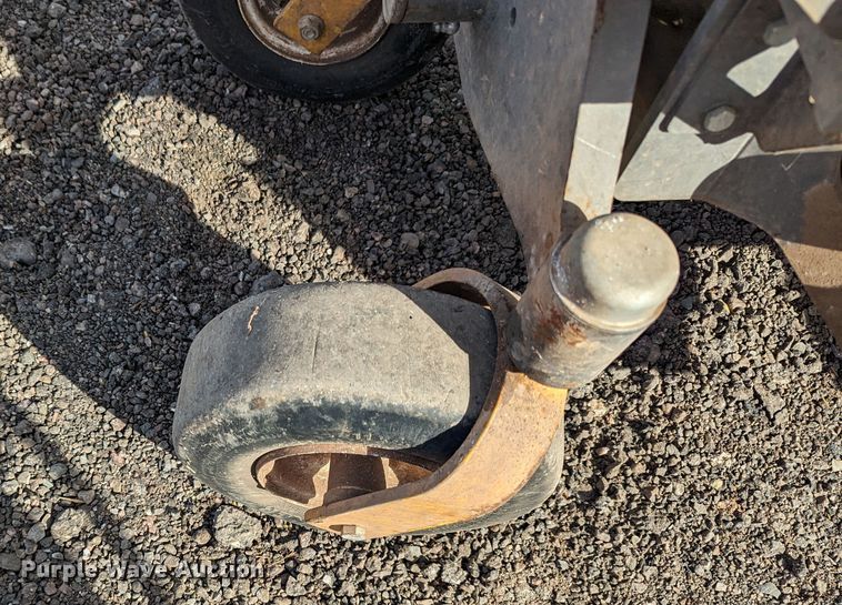 image for item LF9668 Walker B27i  ZTR lawn mower