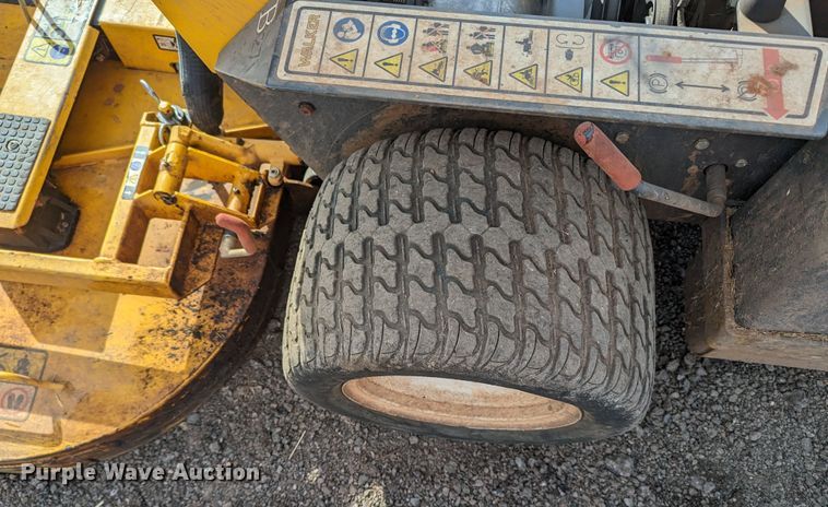 image for item LF9668 Walker B27i  ZTR lawn mower