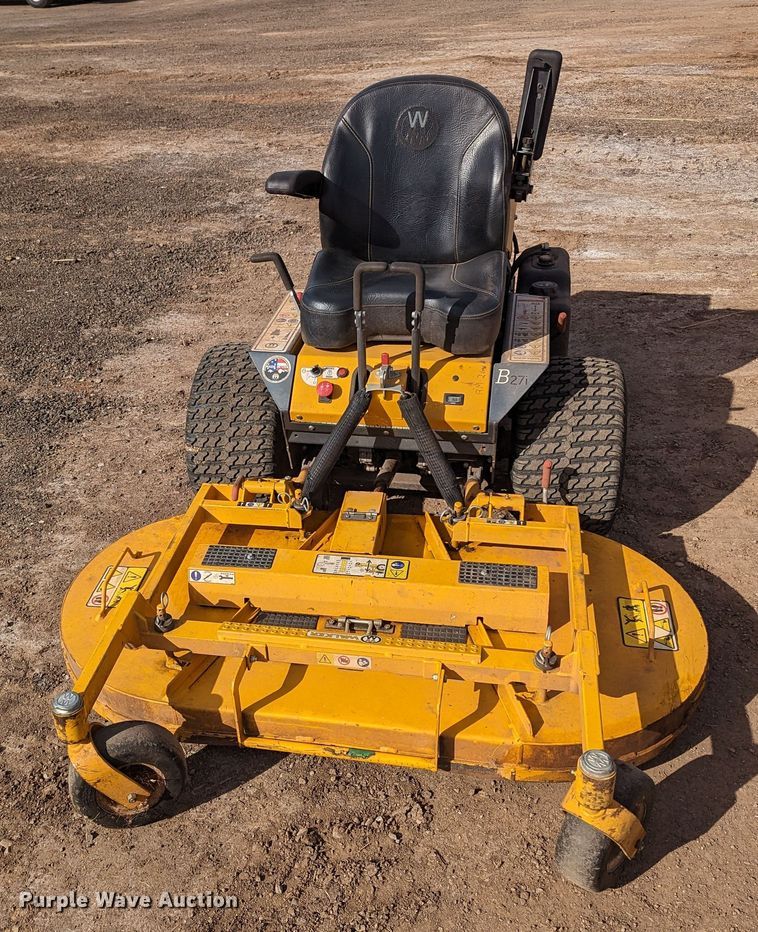 image for item LF9669 Walker B27i  ZTR lawn mower