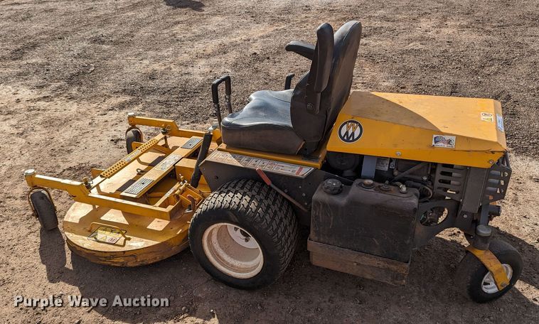 image for item LF9669 Walker B27i  ZTR lawn mower