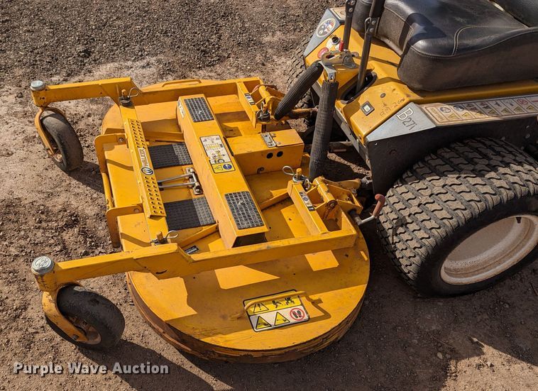 image for item LF9669 Walker B27i  ZTR lawn mower