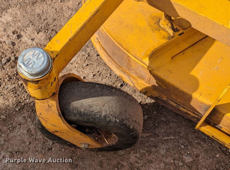 image for item LF9669 Walker B27i  ZTR lawn mower