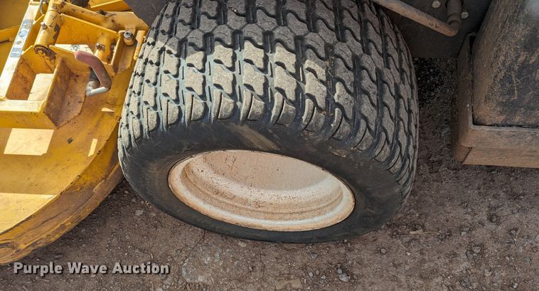 image for item LF9669 Walker B27i  ZTR lawn mower