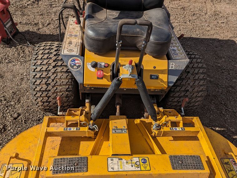 image for item LF9670 Walker B27i  ZTR lawn mower