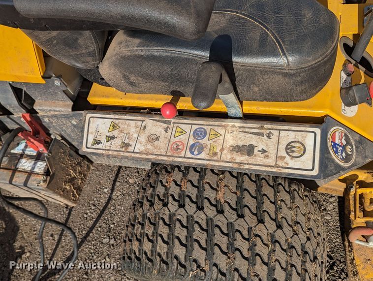 image for item LF9670 Walker B27i  ZTR lawn mower