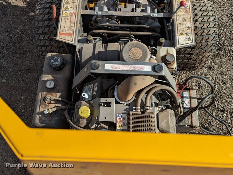 image for item LF9670 Walker B27i  ZTR lawn mower