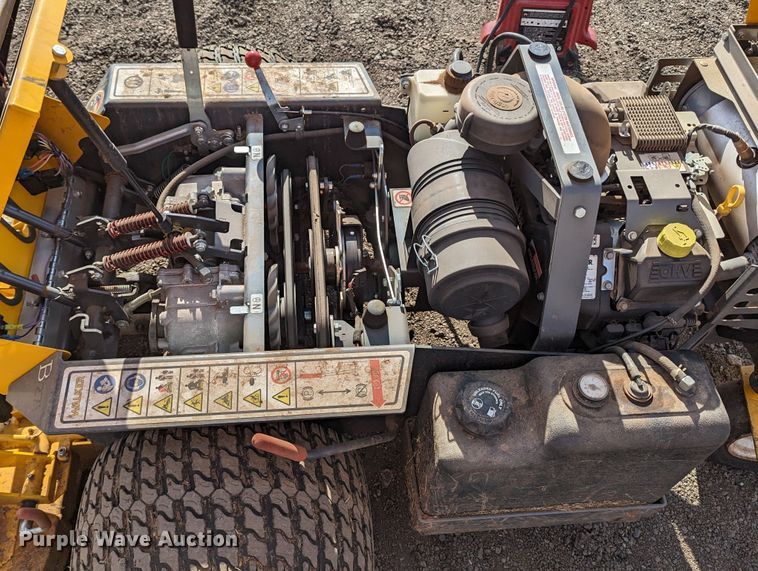 image for item LF9670 Walker B27i  ZTR lawn mower