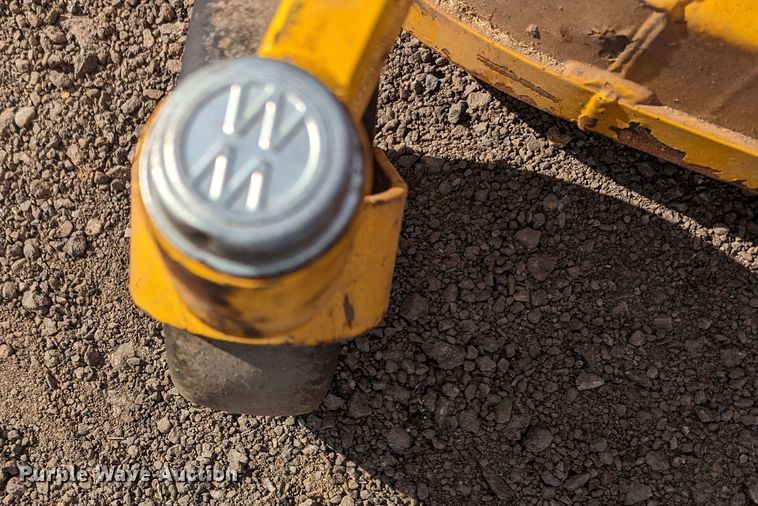 image for item LF9670 Walker B27i  ZTR lawn mower