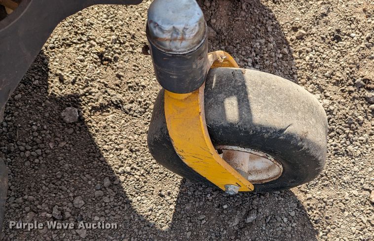 image for item LF9670 Walker B27i  ZTR lawn mower