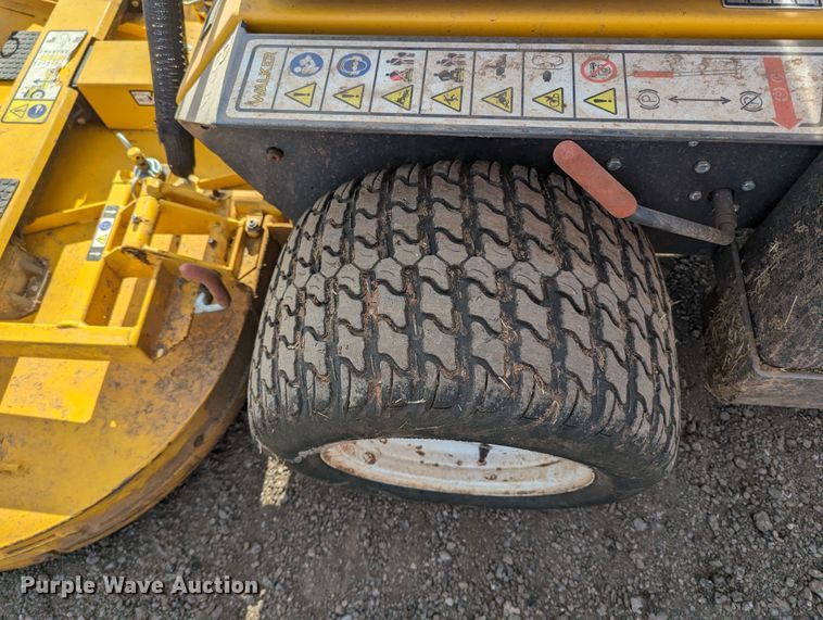 image for item LF9670 Walker B27i  ZTR lawn mower