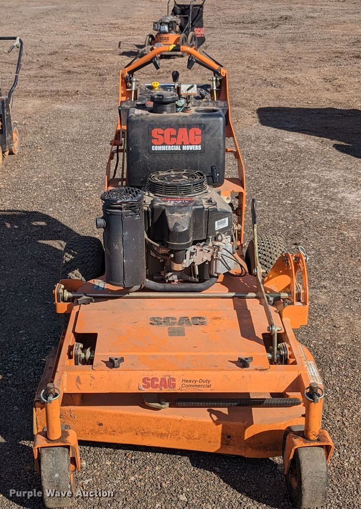 image for item LF9672 (2) pieces of lawn equipment