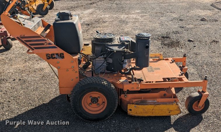 image for item LF9672 (2) pieces of lawn equipment