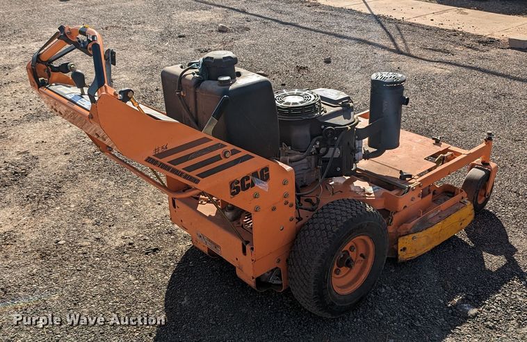 image for item LF9672 (2) pieces of lawn equipment