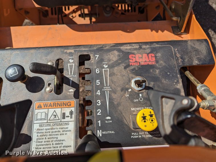 image for item LF9672 (2) pieces of lawn equipment