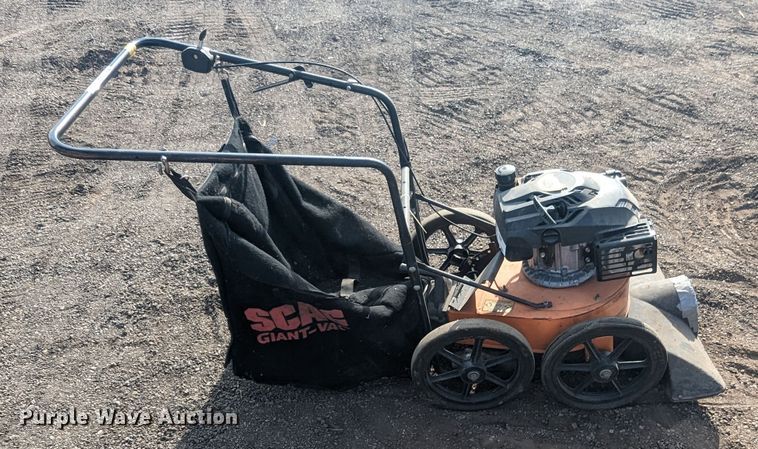 image for item LF9672 (2) pieces of lawn equipment