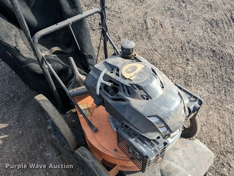 image for item LF9672 (2) pieces of lawn equipment