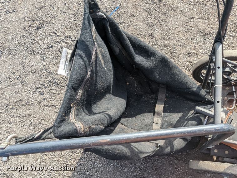 image for item LF9672 (2) pieces of lawn equipment