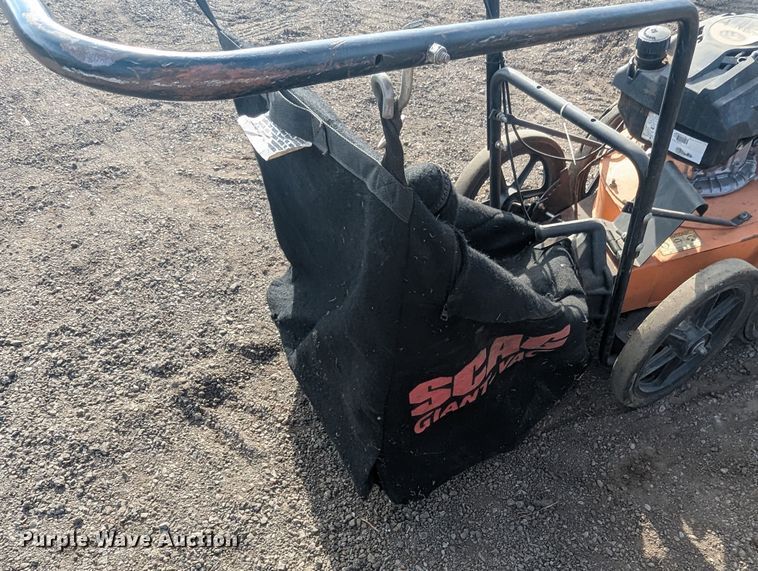 image for item LF9672 (2) pieces of lawn equipment