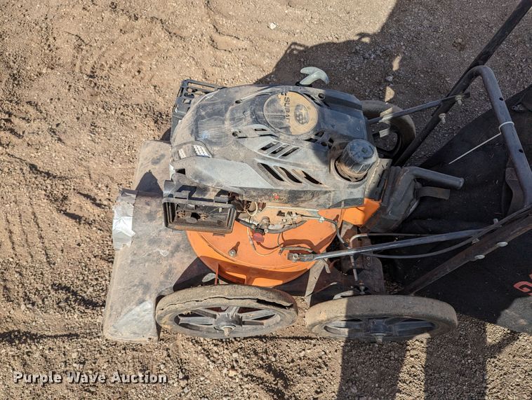 image for item LF9672 (2) pieces of lawn equipment