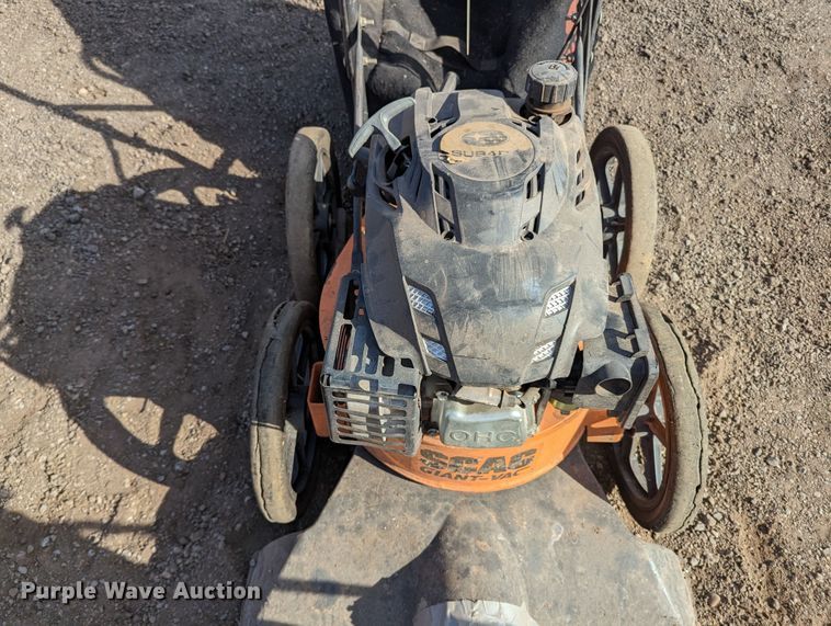 image for item LF9672 (2) pieces of lawn equipment