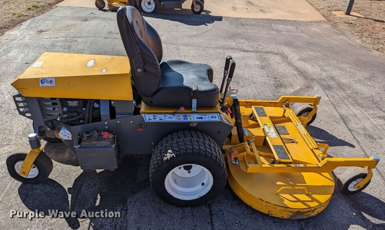 image for item LF9673 Walker B27i  ZTR lawn mower