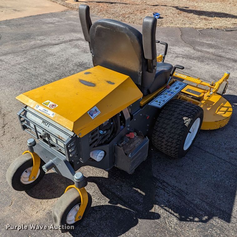 image for item LF9673 Walker B27i  ZTR lawn mower