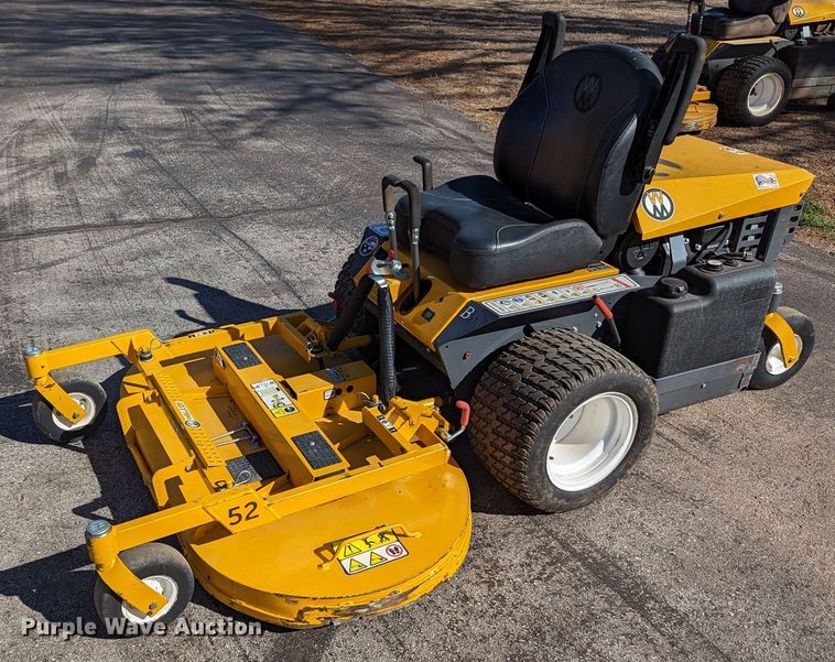 image for item LF9673 Walker B27i  ZTR lawn mower