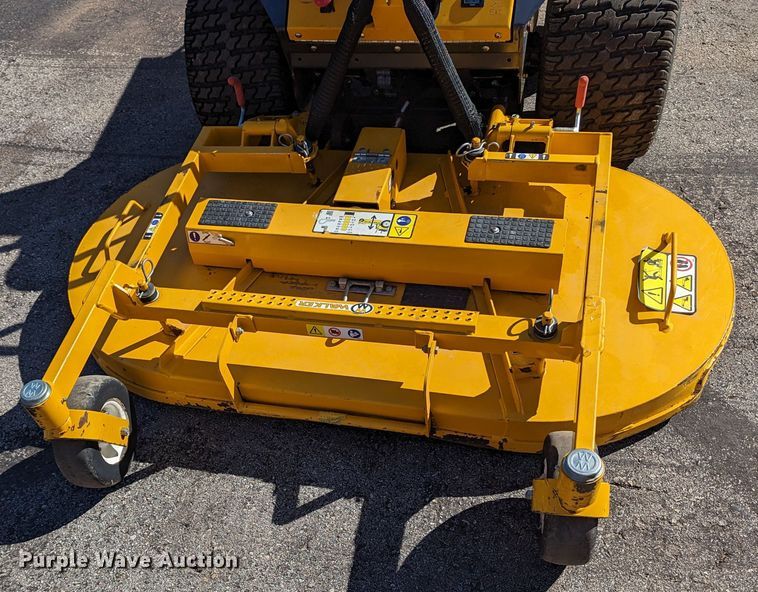 image for item LF9673 Walker B27i  ZTR lawn mower