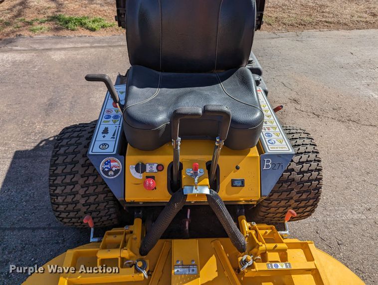 image for item LF9673 Walker B27i  ZTR lawn mower